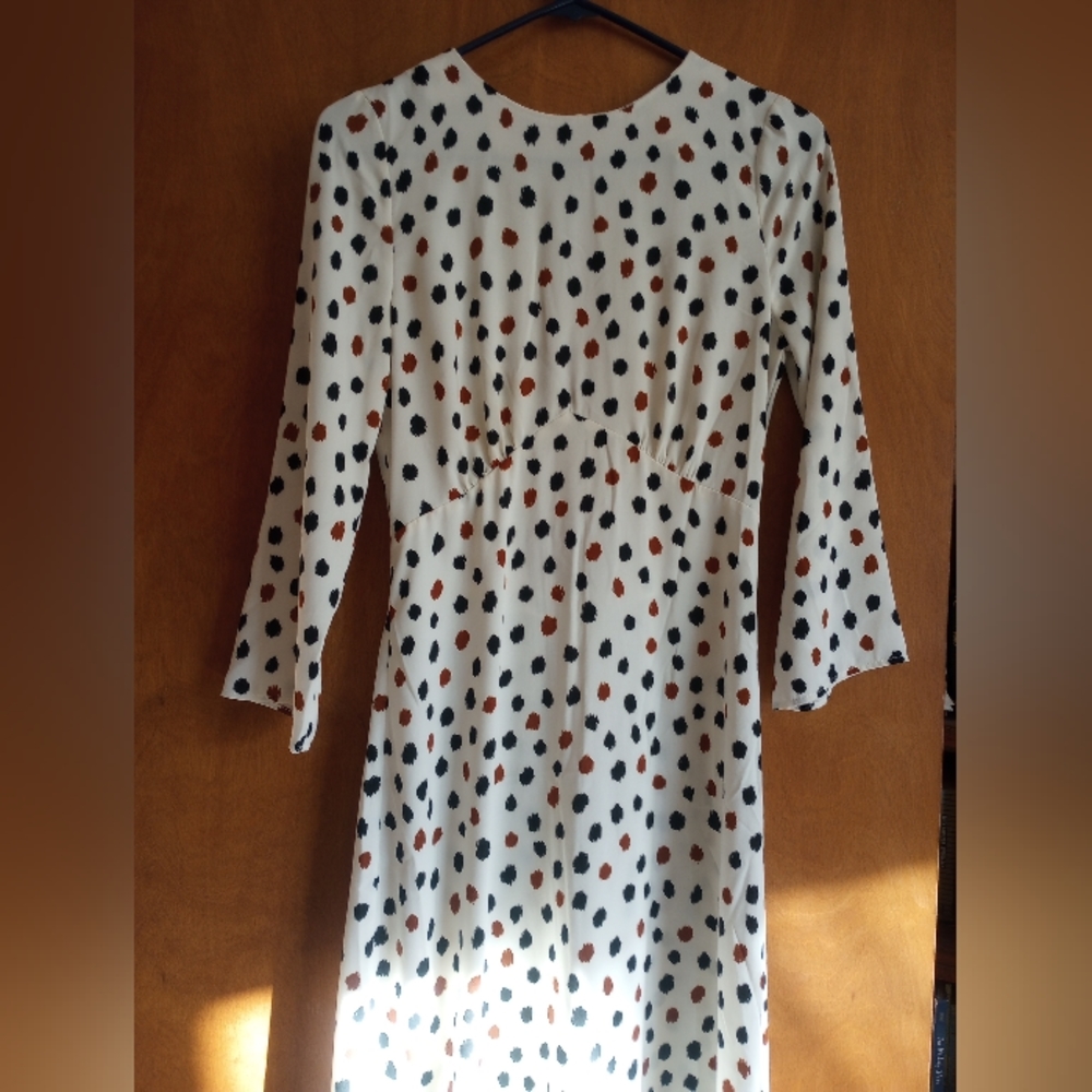 Beautiful 1930s inspired dress with cutout back NWOT